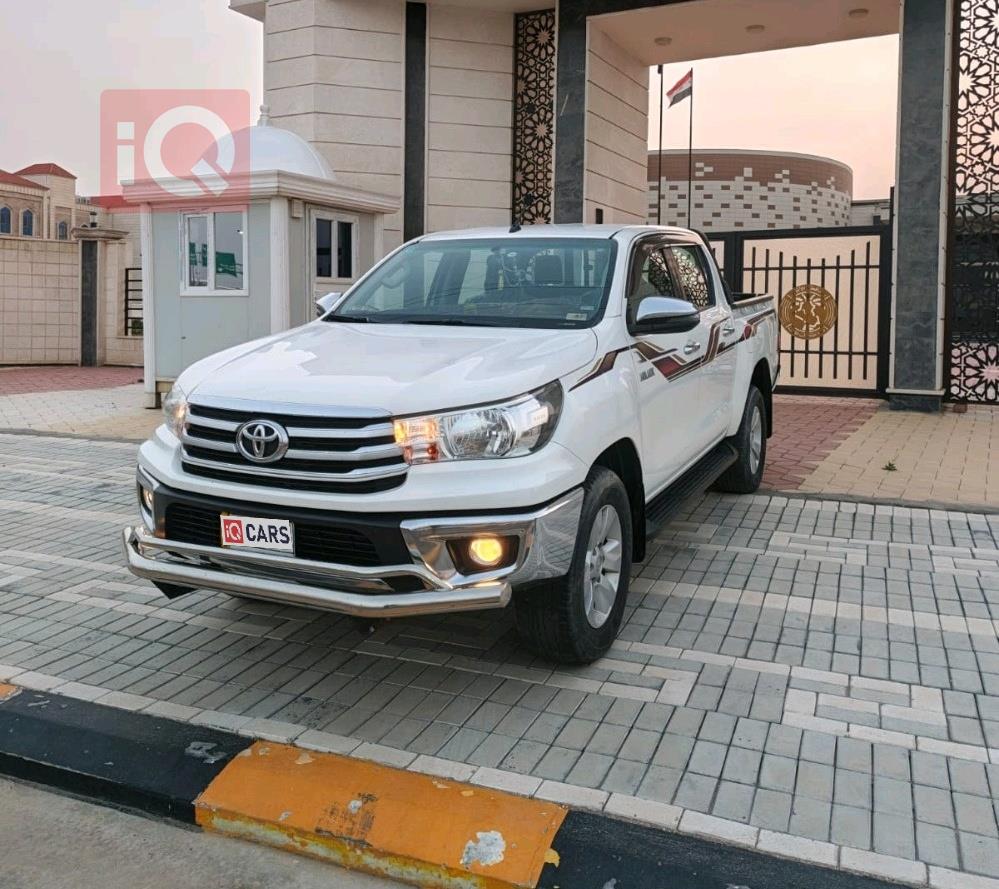 تويوتا هايلوكس